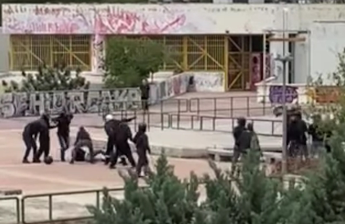 Στιγμιότυπο από την επίθεση στην Πολυτεχνειούπολη