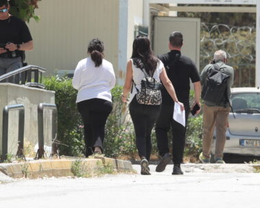 Η 38χρονη πρώην δημοσιογράφος στα δικαστήρια για την απολογία της