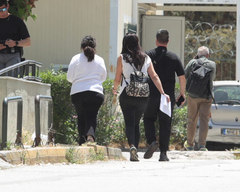 Τα αποκαλυπτικά μηνύματα της PR που έταζε «μαϊμού» ταξίδια σε θύμα της: «Μου πήρε χρήματα για 5 διανυκτερεύσεις και μου έκλεισε μία»