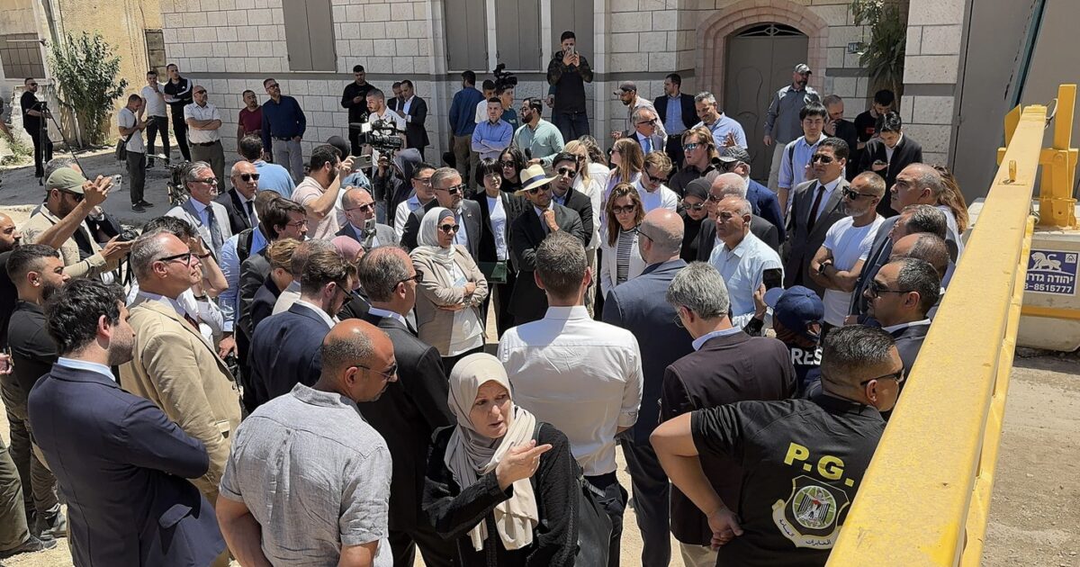 Δυτική Όχθη: Διεθνής κατακραυγή κατά του Ισραήλ για τα πυρά εναντίον διπλωματών – «Απαράδεκτο, απαιτούμε πειστικές εξηγήσεις»