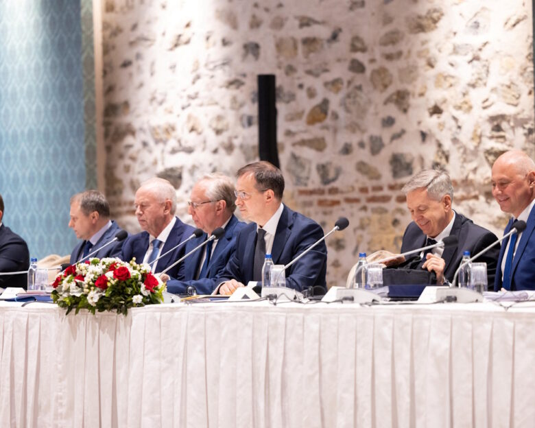 Η Ρωσία απειλεί την Ουκρανία με «αιώνιο πόλεμο»: Δεν ήταν έτοιμη να συζητήσει τις τεχνικές λεπτομέρειες μίας εκεχειρίας