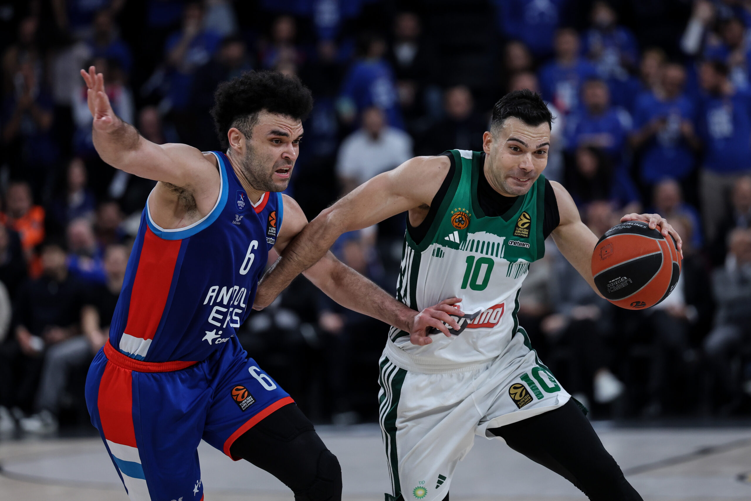 Ο Κώστας Σλούκας
