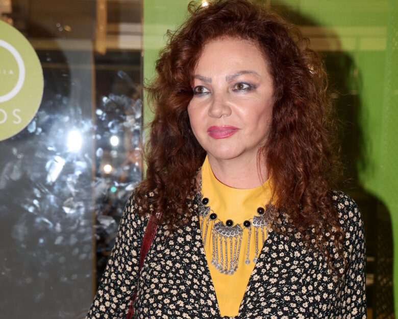 Η Σοφία Αρβανίτη περιέγραψε πώς ο αδελφός της έσωσε 72 άτομα από τη φονική πυρκαγιά στο Μάτι
