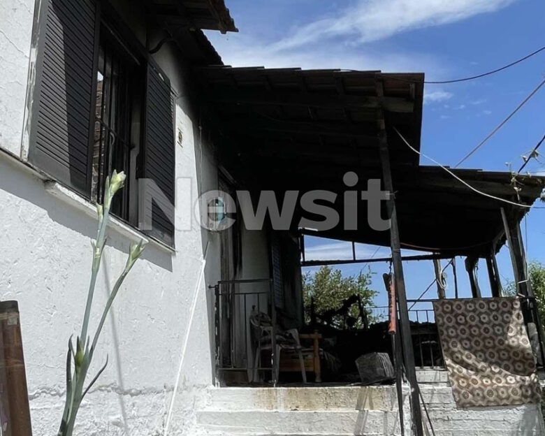Πρέβεζα: Από έκρηξη φιάλης υγραερίου η φωτιά στο σπίτι όπου πέθαναν οι δύο ηλικιωμένες αδερφές – Έπεσε η οροφή και καταπλάκωσε τη μία
