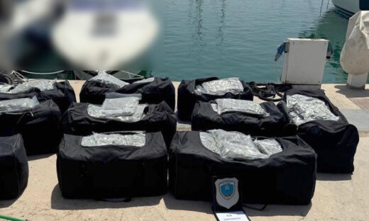 Η κάνναβη που εντοπίστηκε στο ταχύπλοο