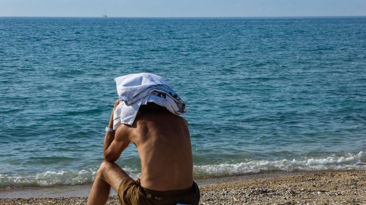Άνθρωπος στη θάλασσα