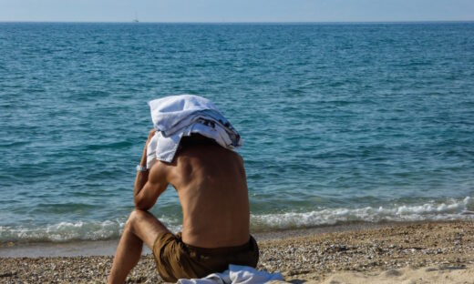 Άνθρωπος στη θάλασσα