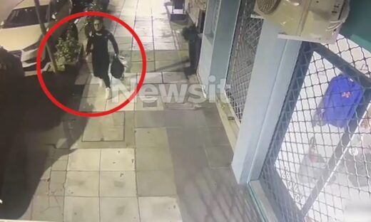 Θεσσαλονίκη: Βίντεο ντοκουμέντο από την προετοιμασία πριν την έκρηξη – Αγχωμένη και αμήχανη η 38χρονη πριν βάλει τη βόμβα στην τράπεζα