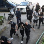 Μέλη της οργάνωσης οδηγούνται στον εισαγγελέα
