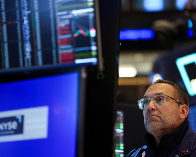 Wall Street: Έκτη μέρα με θετικά πρόσημα ο S&P 500, οι επενδυτές άφησαν «πίσω» την υποβάθμιση του αξιόχρεου των ΗΠΑ