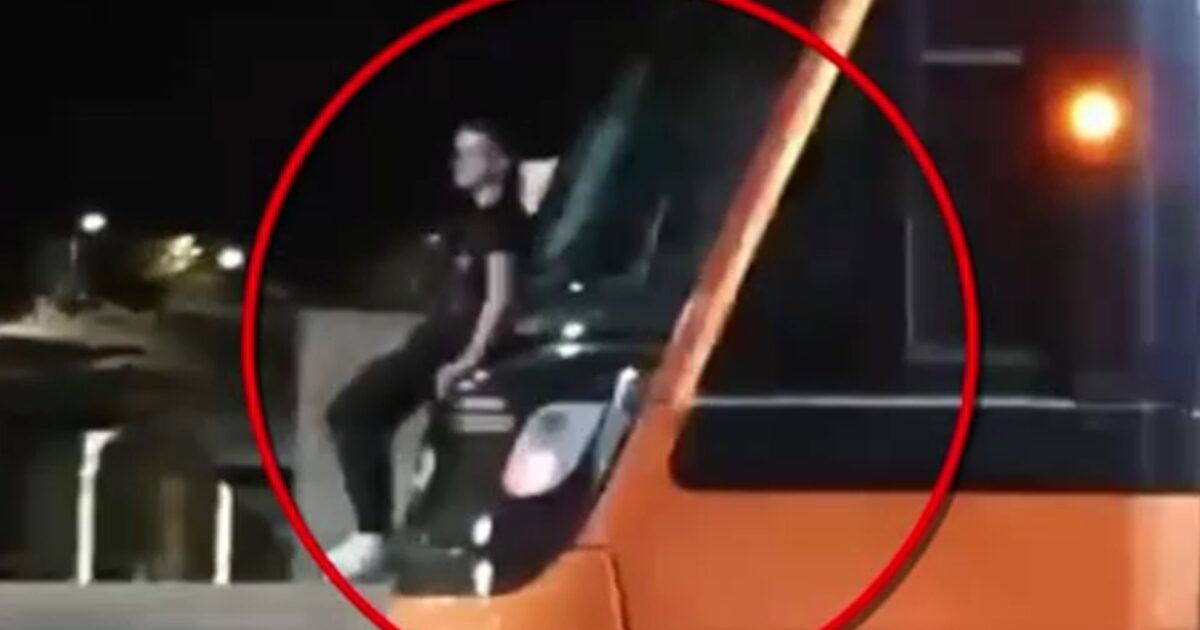 Daros climbed to the back tram: a video documentary – “They take advantage of that they do not look from the cameras”