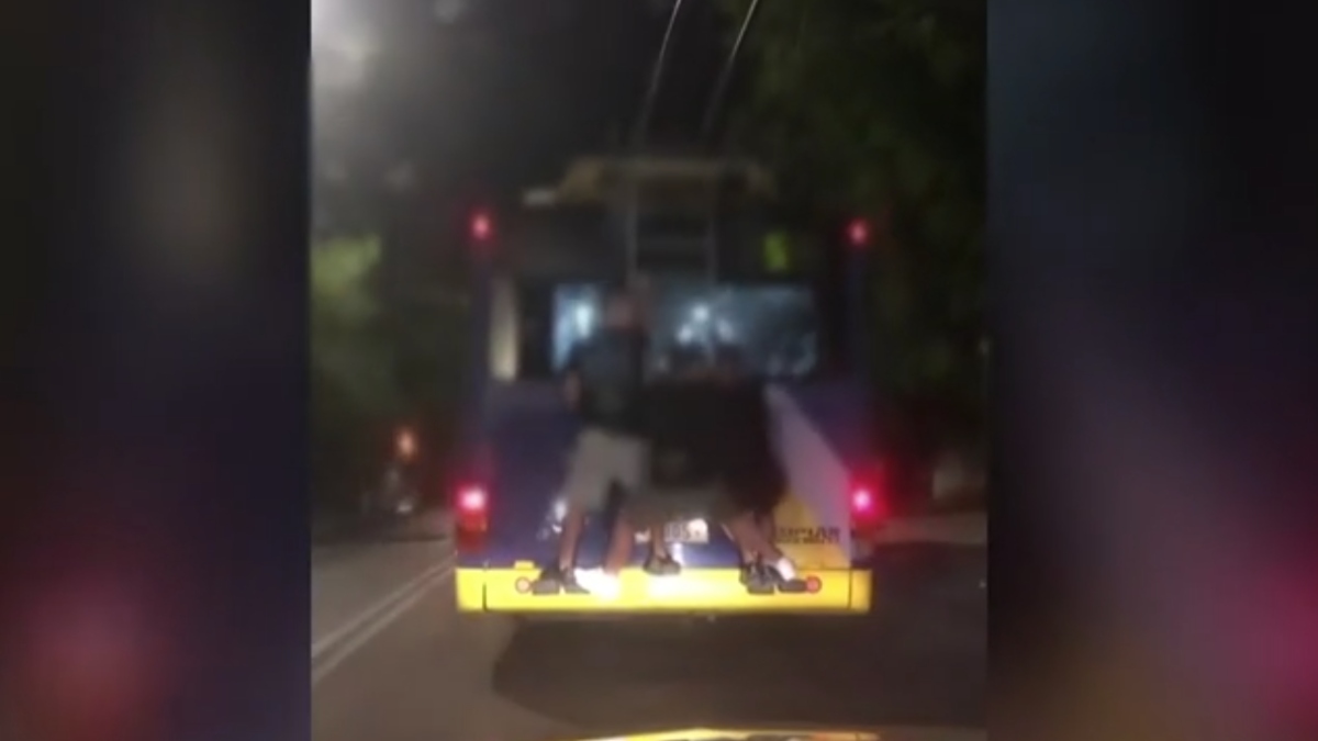 Τρόλει