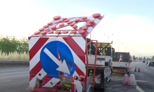Η πινακίδα στην Εγνατία Οδό