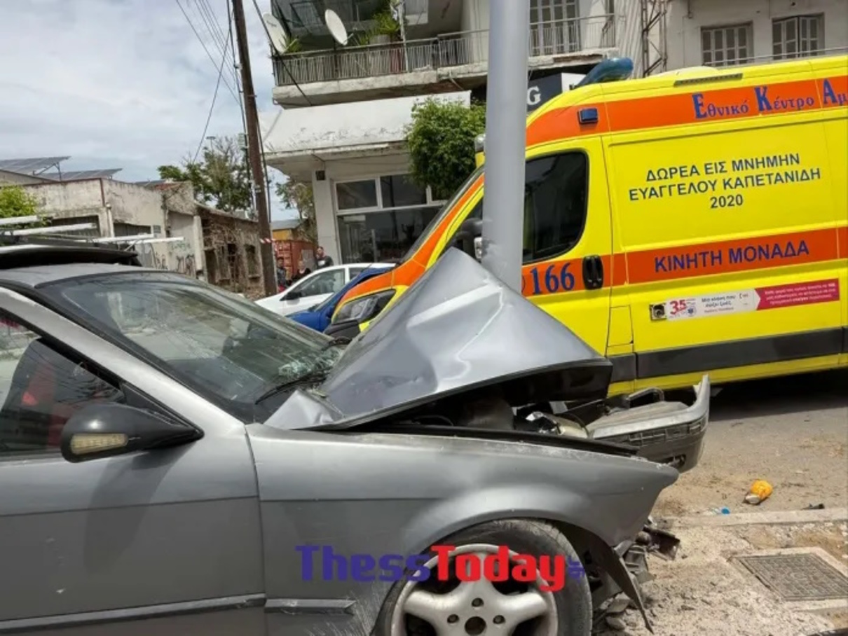 Φωτογραφία από το τροχαίο ατύχημα στη Θεσσαλονίκη