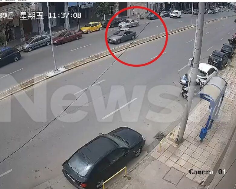 Θεσσαλονίκη: Η στιγμή που το αυτοκίνητο πέφτει πάνω στην κολώνα – Μεθυσμένοι και οι 5 επιβαίνοντες, οι 2 σε σοβαρή κατάσταση στο νοσοκομείο