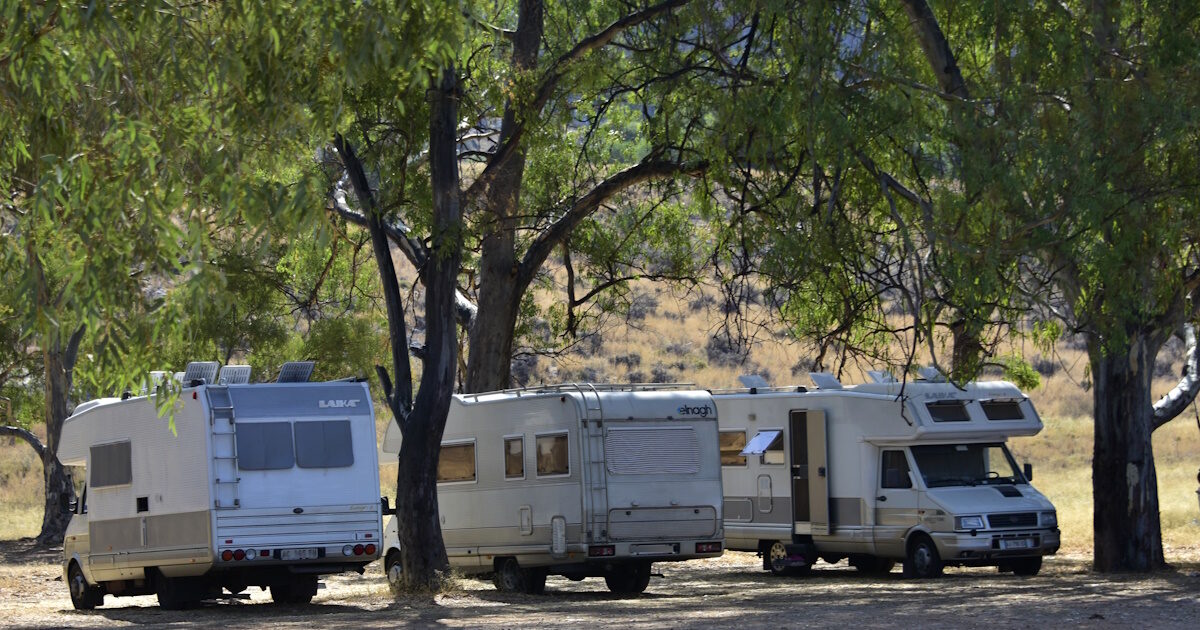 Ministry of Tourism for caravans: parking only in organized campsite