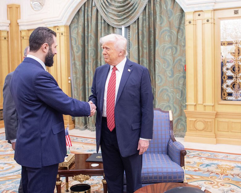 Τηλεδιάσκεψη Τραμπ, Ερντογάν, Τζολάνι και Σαλμάν μετά την άρση των κυρώσεων κατά της Συρίας