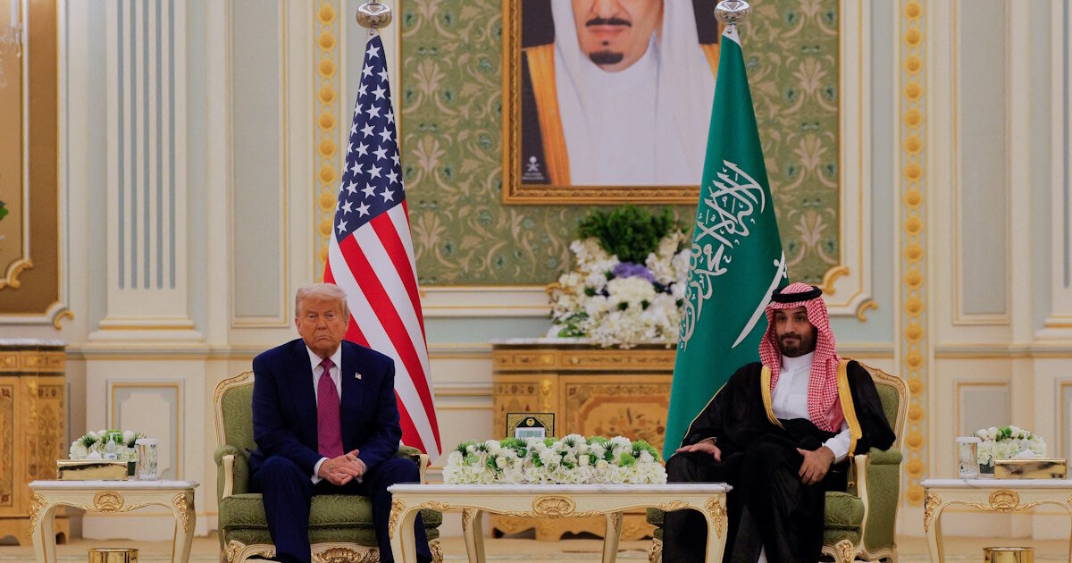 Donald Trump almost fell asleep during his meeting with the Prince of Saudi Arabia