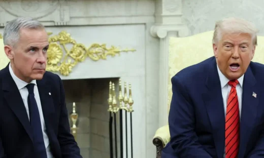 Ντόλαντ Τραμπ και Μαρκ Κάρνεϊ κατά τη συνάντησή τους στο Λευκό Οίκο REUTERS