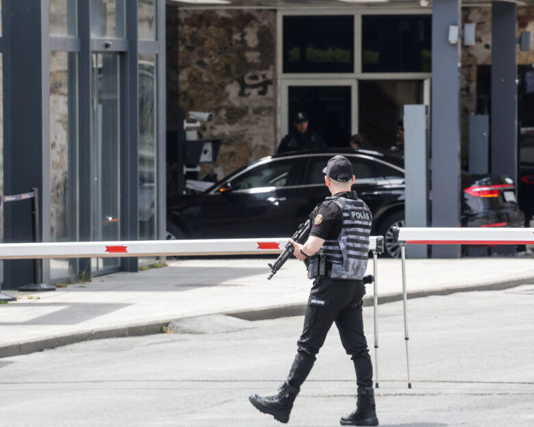 Κωνσταντινούπολη: Νέο μπαράζ συλλήψεων δημάρχων και στελεχών της αξιωματικής αντιπολίτευσης