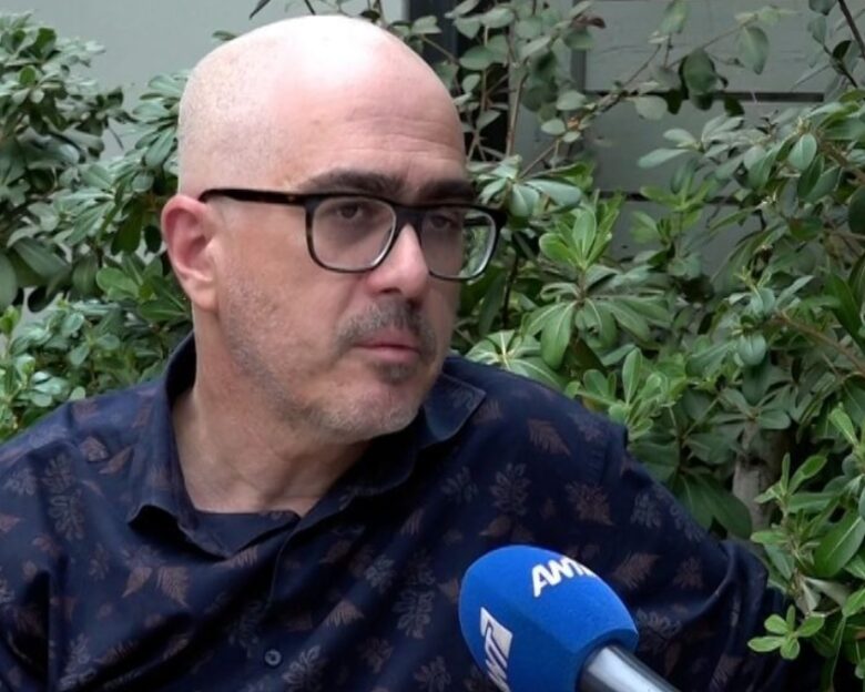 Βαγγέλης Χαρισόπουλος: «Δηλαδή η Δανάη Μπάρκα θα έπρεπε να έκλαιγε στην εκπομπή και μετά να γελούσε;»