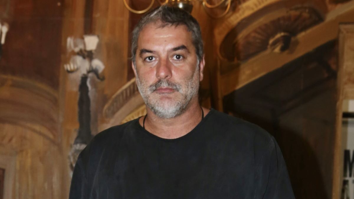 Ο Βασίλης Μπισμπίκης