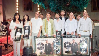 Ο Νίκος Βέρτης με τους συνεργάτες του