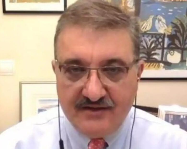 Αθανάσιος Εξαδάκτυλος: Με χιουμοριστικό βίντεο απαντά στις κατηγορίες για μετατροπή των γραφείων του συλλόγου σε ιδιωτικό ιατρείο