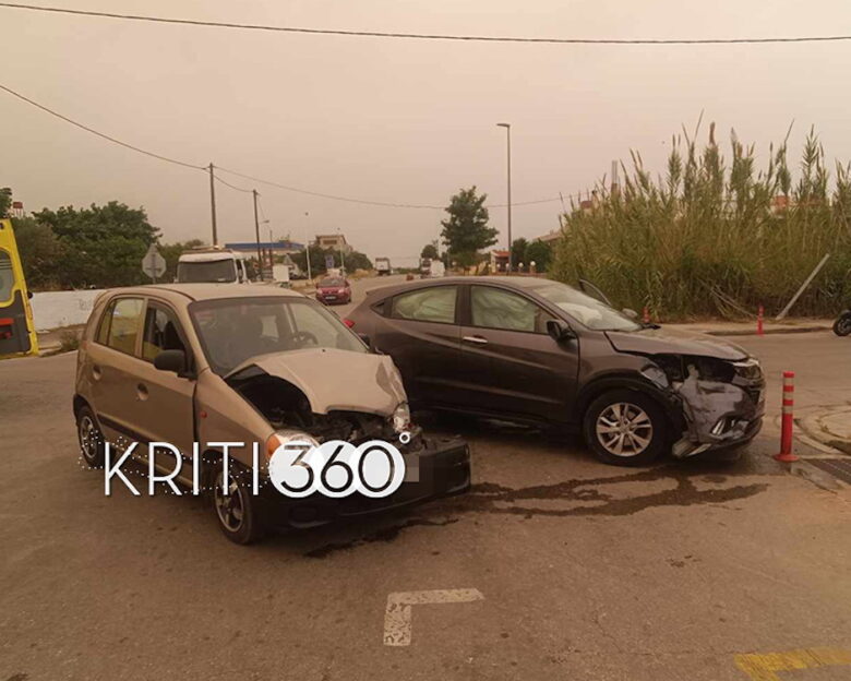 Χανιά: Νέο τροχαίο με σύγκρουση 2 αυτοκινήτων σε διασταύρωση – Στο νοσοκομείο 3 παιδιά