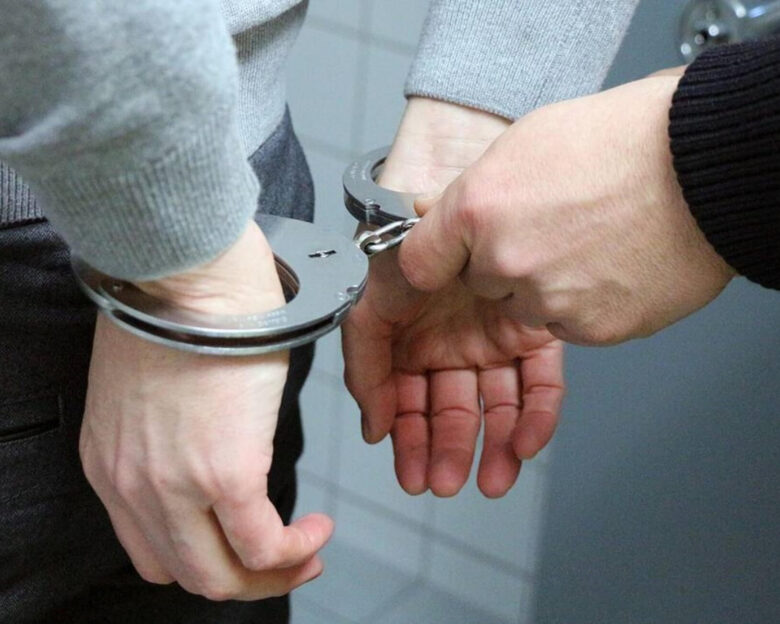 Θεσσαλονίκη: Στη φυλακή 40χρονος που είχε γίνει «σκιά» μίας γυναίκας και έκανε δυσφημιστικές αναρτήσεις εις βάρος της