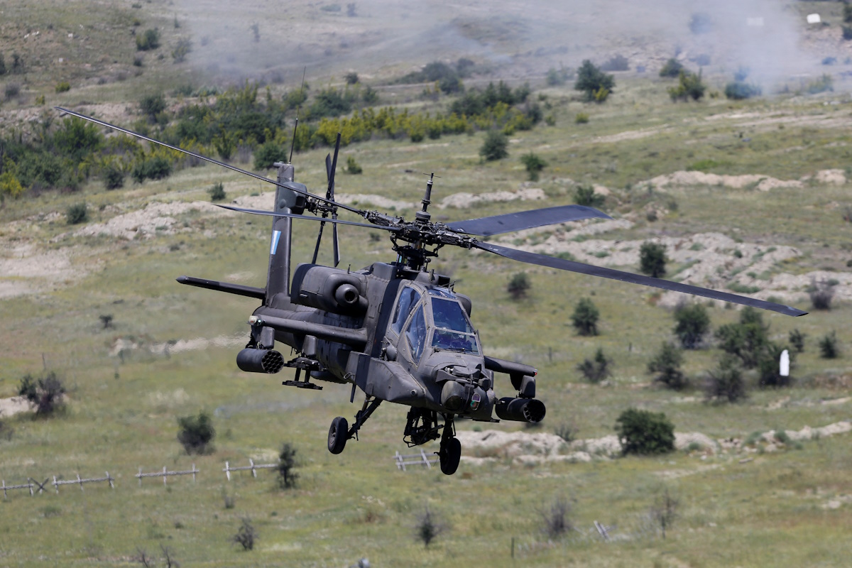 Apache ελικόπτερο