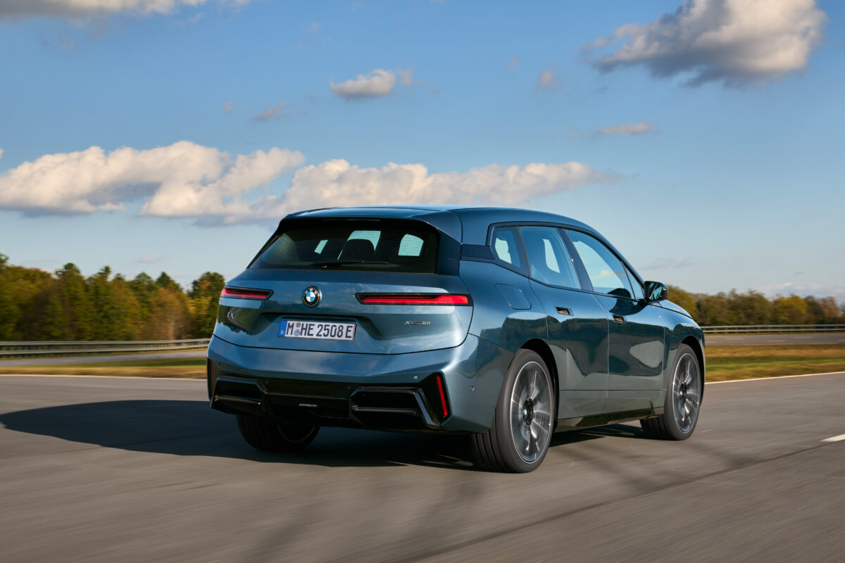 BMW_iX_xDrive60