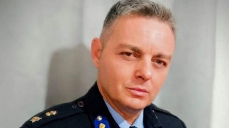 Ο επιπυραγός, Δημήτρης Λιότσιος