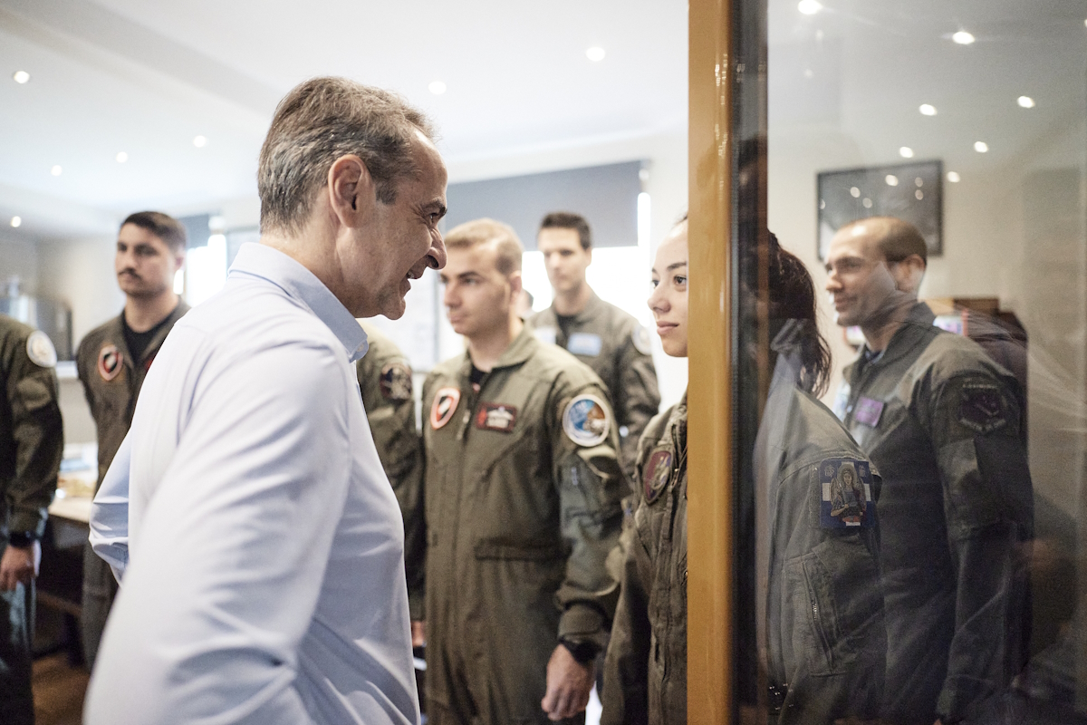 Ο Πρωθυπουργός, Κυριάκος Μητσοτάκης στην 111η Πτέρυγα Μάχης στη Νέα Αγχίαλο