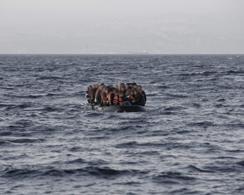 Διάσωση μεταναστών από τη Frontex νότια της Κρήτης – Στην περιοχή πνέουν δυνατοί άνεμοι