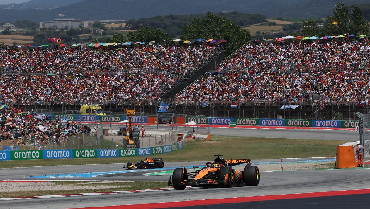 Ο θριαμβευτής Οσκαρ Πιάστρι με McLaren