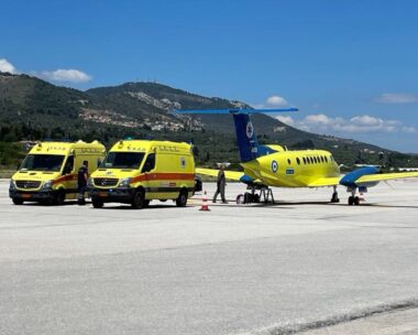 Η αεροδιακομιδή σε Σαντορίνη και Μυτιλήνη