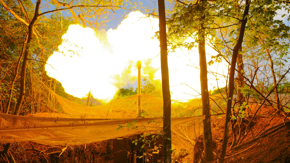 Servicemen of the 127th Separate Brigade of the Territorial Defence Forces of the Ukrainian Armed Forces fire a Howitzer towards Russian troops on a front line, amid Russia's attack on Ukraine, in Kharkiv region, Ukraine June 2, 2025. Anatolii Lysianskyi/Press Service of the 127th Separate Brigade of the Territorial Defence Forces of the Ukrainian Armed Forces/Handout via REUTERS ATTENTION EDITORS - THIS IMAGE HAS BEEN SUPPLIED BY A THIRD PARTY.