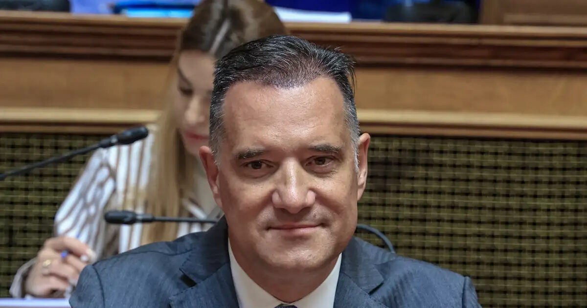 «Έφοδος» Γεωργιάδη στο Λαϊκό: Θα βρω τρόπο να μεγαλώσω τον χώρο και να δώσω στους αιματολογικούς ασθενείς την αξιοπρέπεια που δικαιούνται