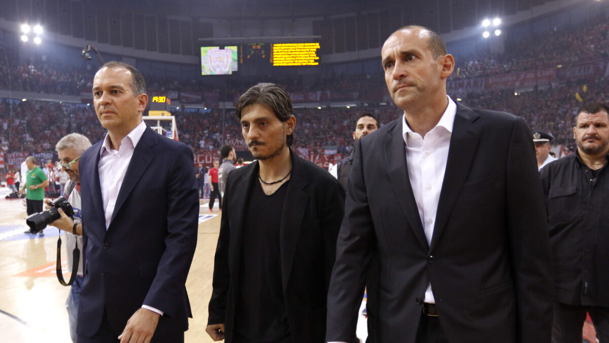 Ο Δημήτρης Γιαννακόπουλος με τους αδερφούς Αγγελόπουλους (LATO KLODIAN
