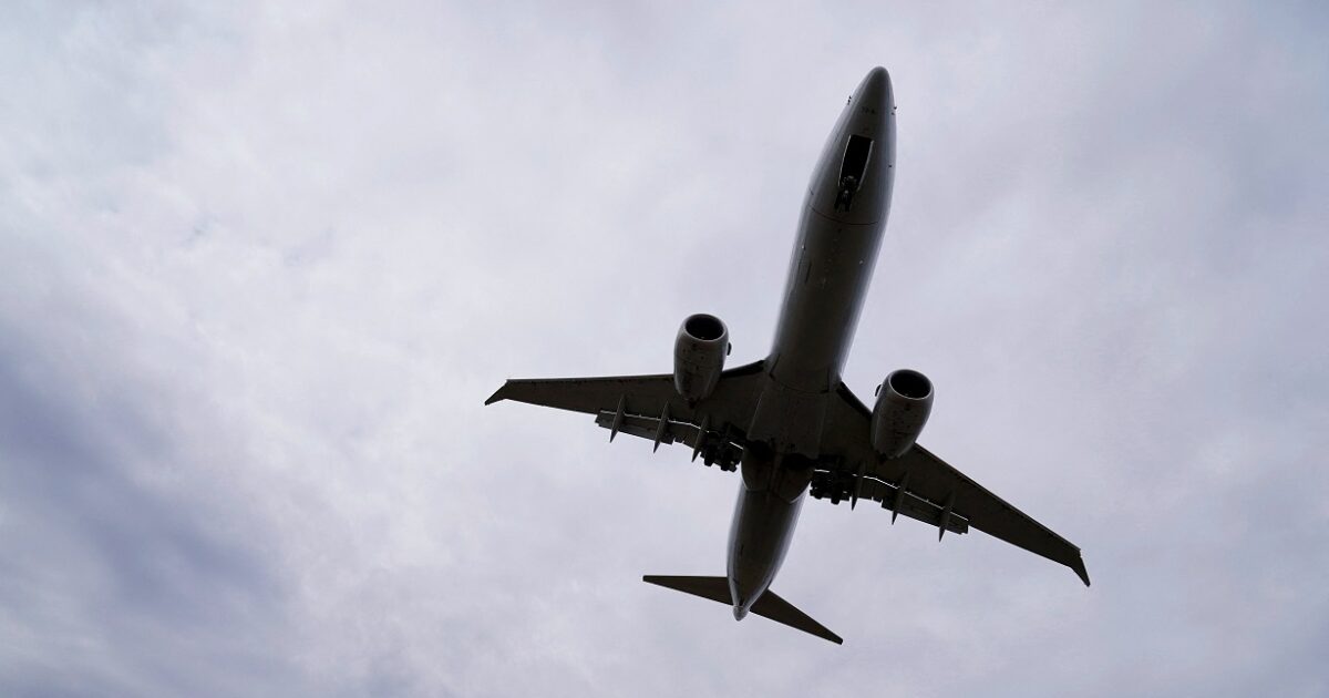 What are the safest positions on the plane in case of crash