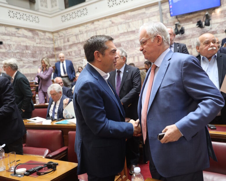 Όχι Τασούλα σε Τσίπρα για τη δημοσιοποίηση των πρακτικών του συμβουλίου πολιτικών αρχηγών μετά το δημοψήφισμα