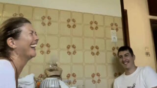 Σοφία Αλιμπέρτη και Good Job Nicky