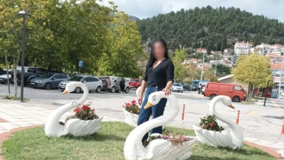 Αμφιλοχία: Θρήνος για την 51χρονη που την σκότωσε ο κουμπάρος της