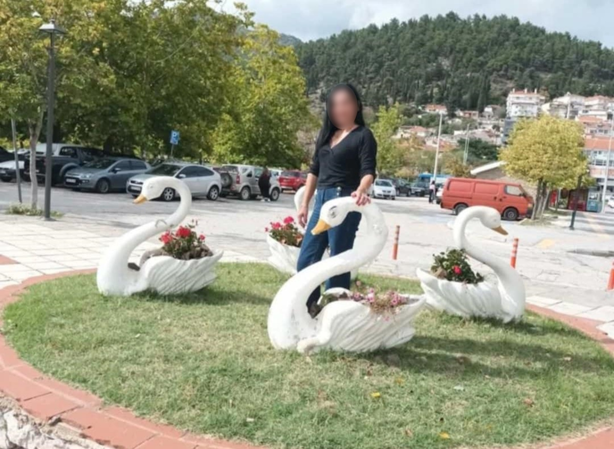 Αμφιλοχία: Θρήνος για την 51χρονη που την σκότωσε ο κουμπάρος της