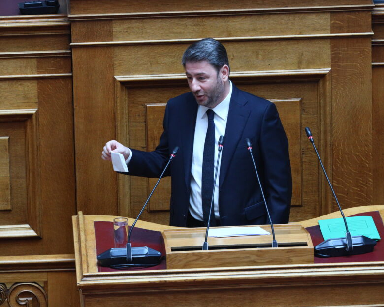 ΠΑΣΟΚ: Με την πρόταση της ΝΔ απαλλάσσονται τα στελέχη της χωρίς καν να φτάσουν σε δίκη
