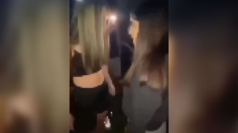 Σοκαριστικό βίντεο με ξυλοδαρμό ανήλικης από ανήλικη