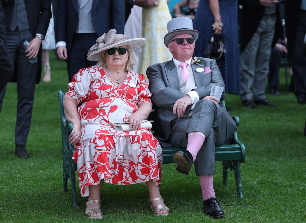 Ζευγάρι στις Ιπποδρομίες Ascot