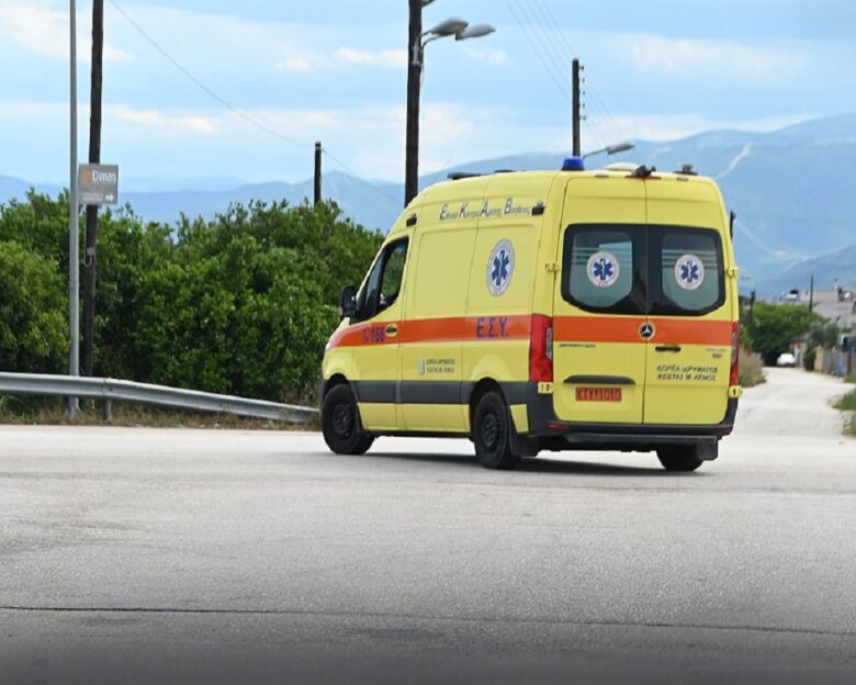 Νεαρή γυναίκα παρασύρθηκε από οδηγό έξω από το Αττικό Πάρκο