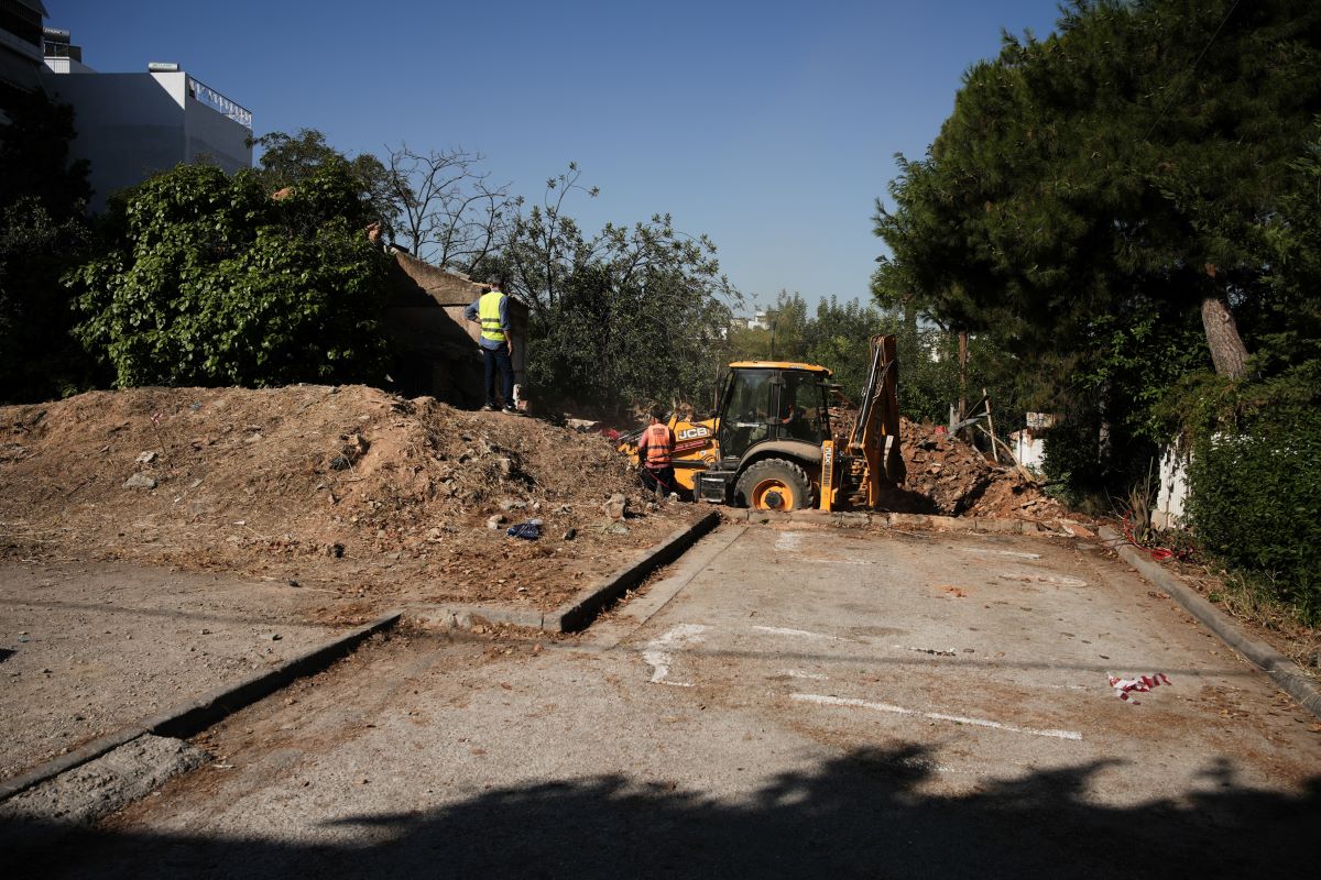 Κατεδάφιση επικίνδυνων κτισμάτων από τον δήμο Αθηναίων